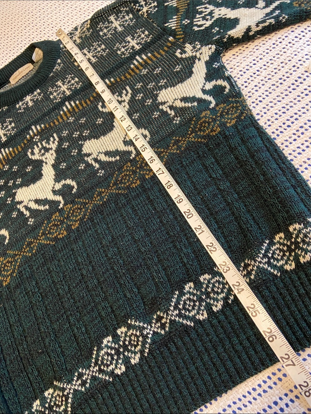vintage Hardwood & Pine knit sweater a classic Nordic holiday design Size Medium - Picture 8 of 9